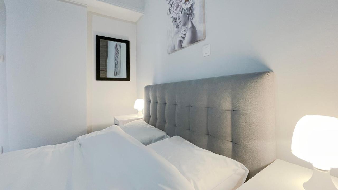 Kodrigktonos Central 77Sqm Apt In Viktoria アテネ エクステリア 写真